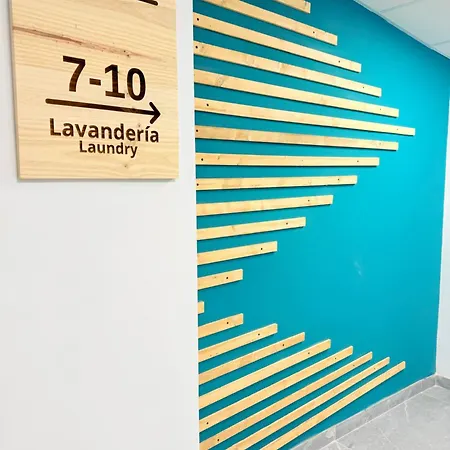 Ξενοδοχείο με διαμερίσματα Dozzze Romeo