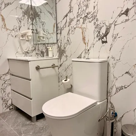 Dozzze Romeo Lejlighedshotel 3*